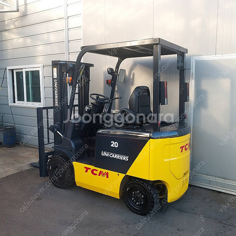 TCM 전동지게차 2.0톤 싸이드쉬프트 장착 신품타이어장착 전기식물류장비--1